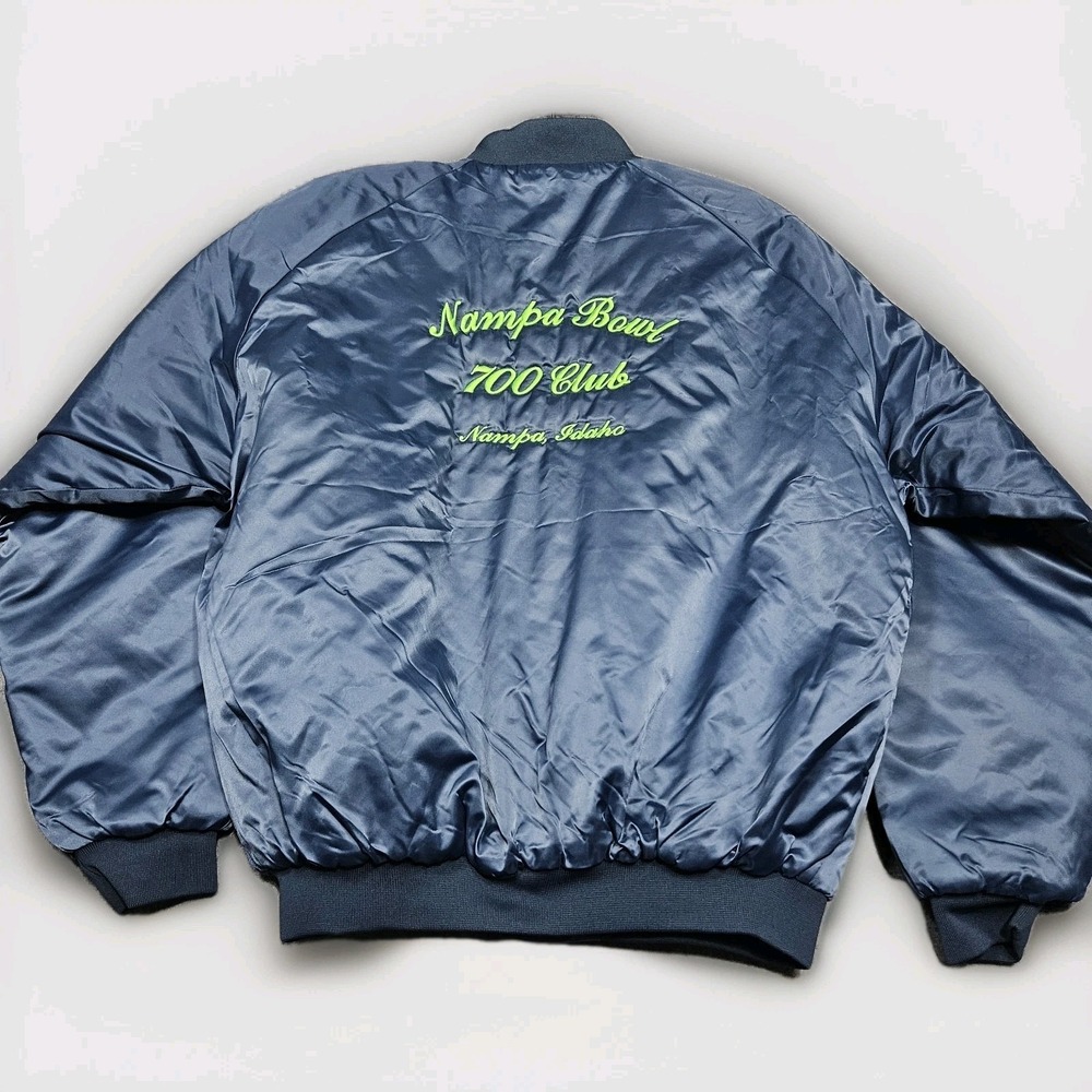 Vtg Cardinal satin bomber jacket Bowl 700 Club Nampa, ID XL  The‎ Big Lebowski